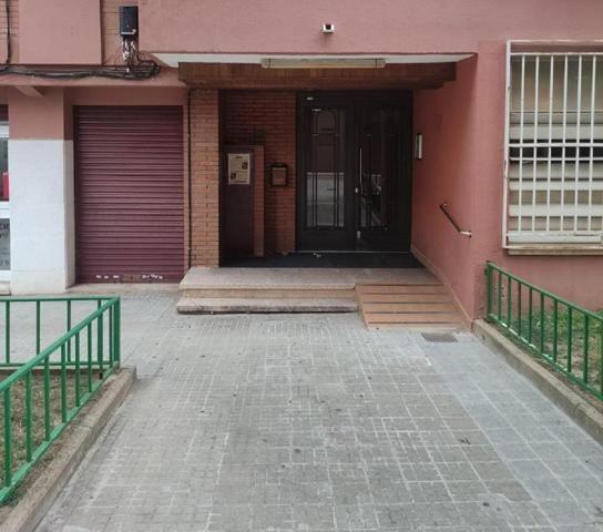 Piso en venta en Viladecans, Barcelona - Ocupado photo 0