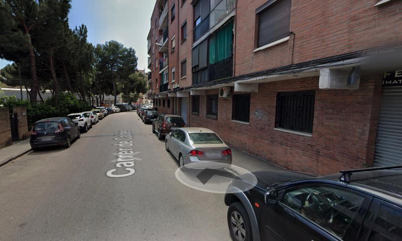 PISO EN LA LLAGOSTA, &quot;OKUPADO-NO VISITABLE&quot; photo 0