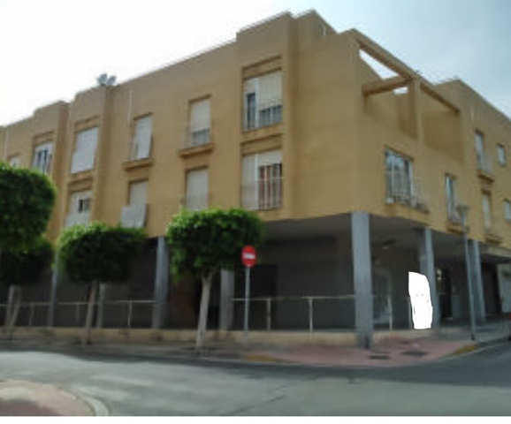Piso en venta en Almería photo 0