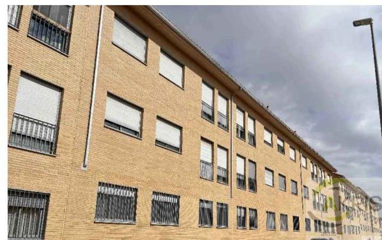 Piso en venta en Manzanares (Ciudad Real) - Alquilado photo 0