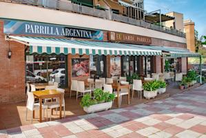 Restaurante en Lloret de Mar con oportunidad de traspaso- alquiler photo 0