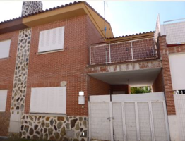 CHALET ADOSADO EN VENTA EN SANTA OLALLA (TOLEDO) photo 0