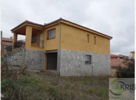 CHALET ADOSADO EN VENTA EN EL CASAR DE ESCALONA (TOLEDO) photo 0