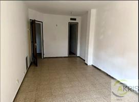 PISO EN VENTA EN SALT, GIRONA photo 0