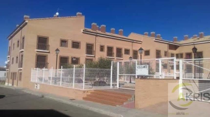 PISO EN VENTA EN ALAMEDA DE LA SAGRA (TOLEDO) - (ALQUILADO) photo 0