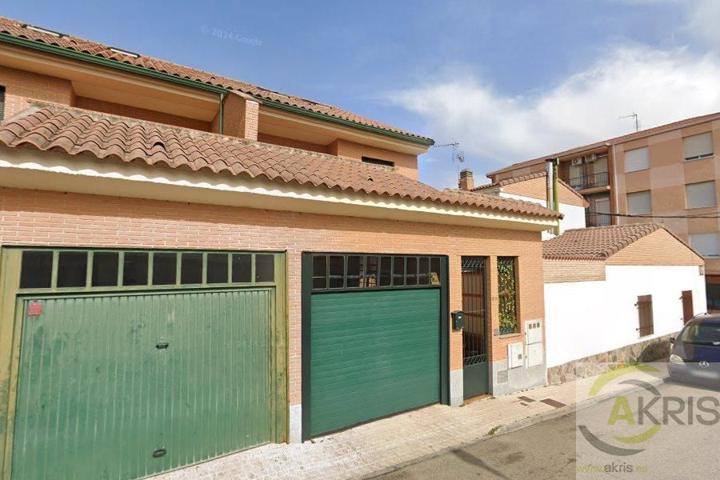 CHALET EN VENTA EN TORRIJOS (TOLEDO) - OCUPADO photo 0