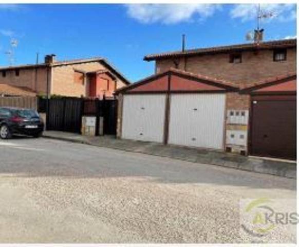 CASA EN VENTA EN ARCOS DE LA LLANA (BURGOS) - (ALQUILADA) photo 0