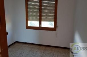 CASA OCUPADA EN VENTA EN TORRELLES DE FOIX (BARCELONA) photo 0