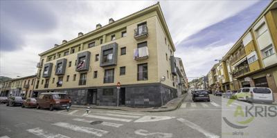 BAJO EN VENTA EN OLOT photo 0