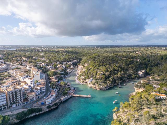 Oportunidad de inversión en Cala Figuera: Restaurante y Hostal con vistas al mar y parking photo 0