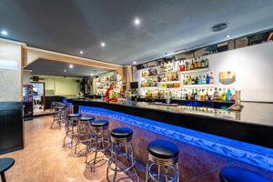 Traspaso con Opción a Compra: Discoteca en Pleno Funcionamiento en Can Pastilla photo 0