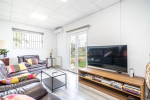 TERRENO CON NAVE, VIVIENDA Y OFICINAS photo 0