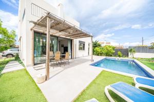 Chalet independiente en Son ferrer photo 0