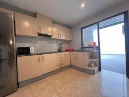 Ático con azotea privada, 3 habitaciones y terraza: privacidad, luz y posibilidades infinitas photo 0