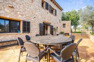 Auténtica finca rústica de piedra en Son Ametler photo 0