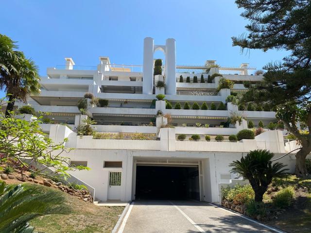 IMPRESIONANTE PISO EN EXCLUSIVA URBANIZACIÓN EN MARBELLA photo 0