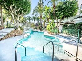 FANTÁSTICO PISO EN UNA EXCLUSIVA URBANIZACIÓN PRIVADA CON PISCINAS EN LA ZONA DE ELVIRIA photo 0