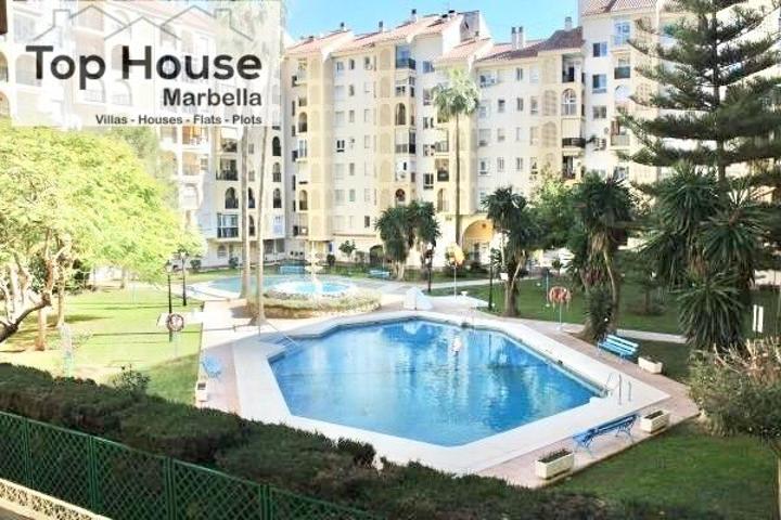 FANTÁSTICO PISO EN UNA PRESTIGIOSA URBANIZACIÓN EN FUENGIROLA JUNTO A TODOS LOS SERVICIOS photo 0