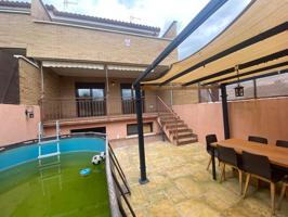 Villa En venta en Villa del Prado photo 0