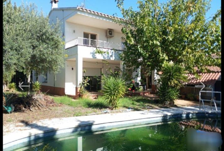 Villa En venta en Calafell photo 0