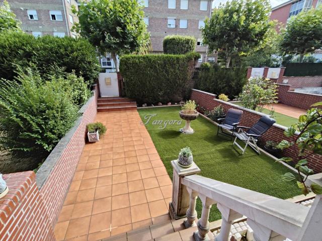 Tangora inmobiliaria vende en exclusiva precioso y amplio chalet adosado en Berango. photo 0