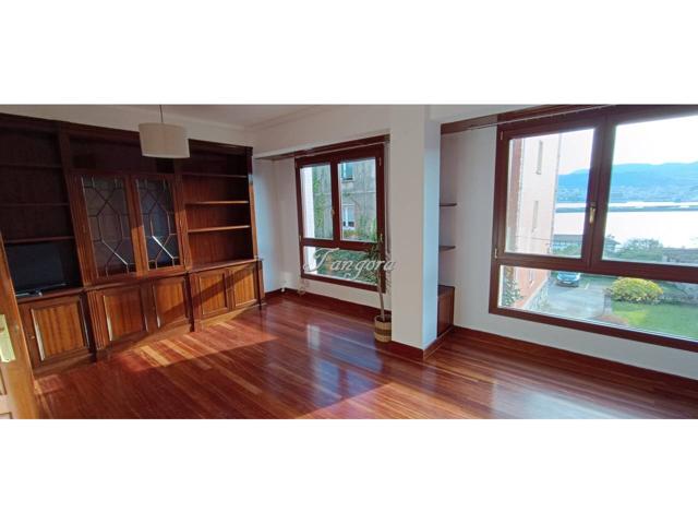 Se alquila piso en el centro residencial de Algorta photo 0