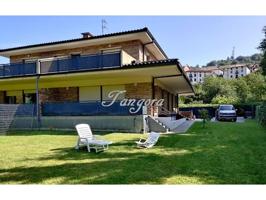 Exquisito chalet amueblado en Ibarrangelu. photo 0