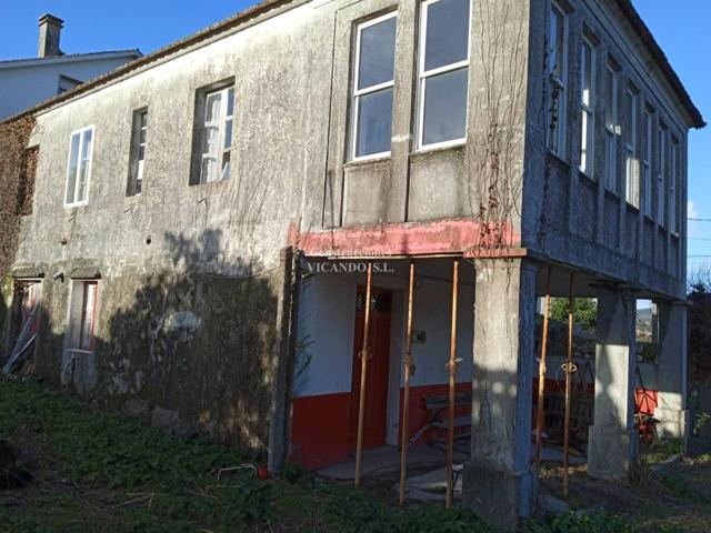 Casa en venta en Vilagarcía de Arousa photo 0