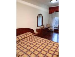 SE VENDE PISO TOTALMENTE EXTERIOR EN LA ZONA DEL CENTRO COMERCIAL photo 0