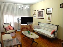 SE VENDE PISO DE 4 DORMITORIOS EN VILAGARCÍA photo 0