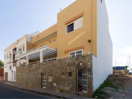 Casa independiente a 3 minutos a pie de la playa de Melenara con garaje privado y amplia terraza photo 0