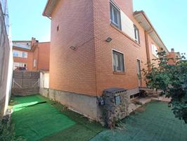 ' LA MUELA - URBANIZACION ZAFRANERAS - ADOSADO SUPER COMPLETO ' photo 0