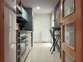 Soleado piso en venta con PARKING Y TRASTERO photo 0