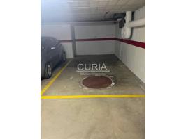 VANTA PARKING PARA COCHE y MOTO CON TRASTERO EN TORREFARRERA photo 0