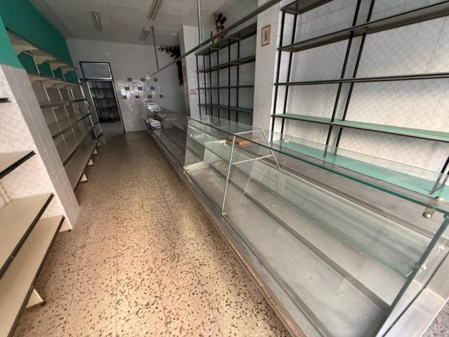 Local comercial en venta en València Capital photo 0