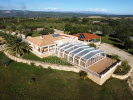 Villa En venta en Cervera del Maestre photo 0