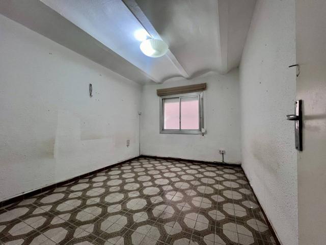 Venta de piso en L'Hospitalet de Llobregat photo 0