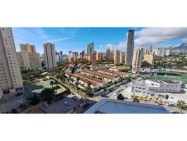 PIso de 2 dormitorios en Benidorm photo 0