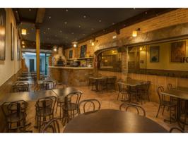 RESTAURANTE EN TRASPASO Y ALQUILER A 150M DE LA RAMBLA DE BADALONA photo 0