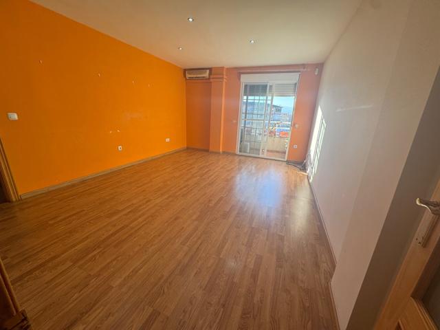 Piso En venta en Motril photo 0