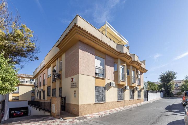Piso en venta en Calle Álvarez Quintero, Ogijares photo 0