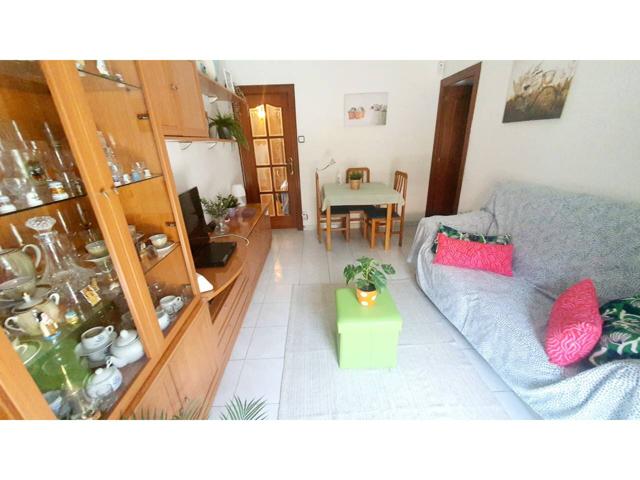 finca con ascensor en Nou Barris, 3hab. photo 0