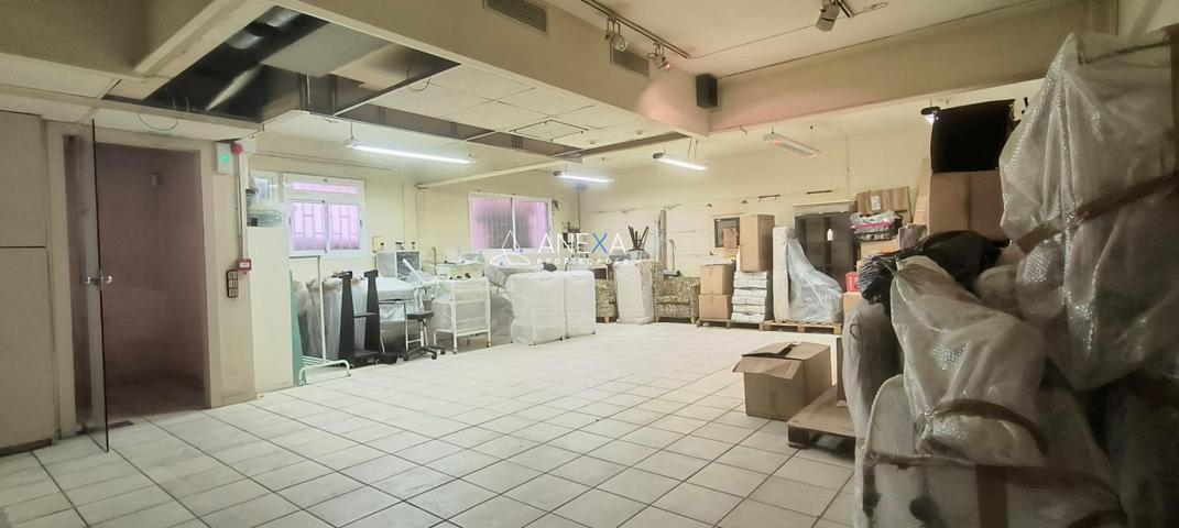 Almacén En venta en Centre, Esplugues De Llobregat photo 0
