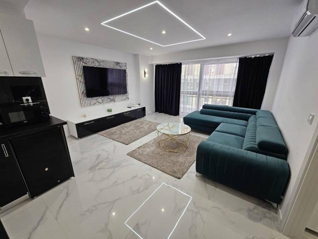 Lote de 2 Pisos Reformados en Venta – Calle Orense photo 0