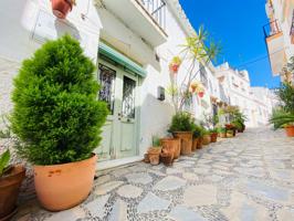 Villa En venta en Estepona photo 0