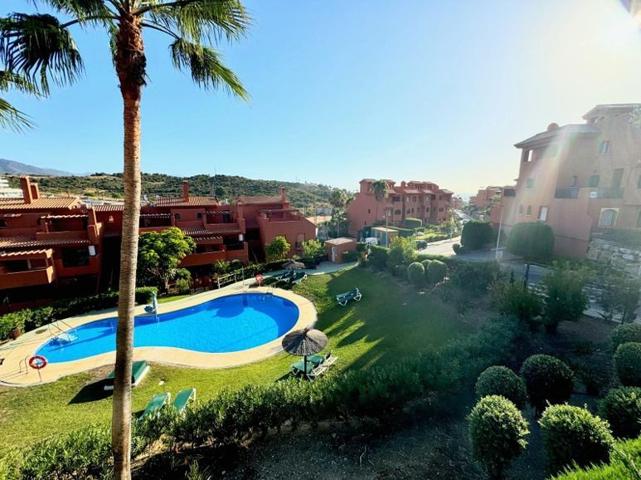 Piso En venta en Estepona photo 0