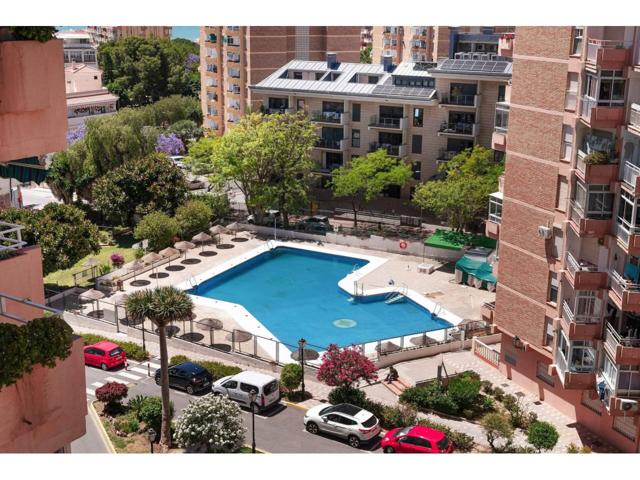 Este encantador apartamento de 2 dormitorios y 1 baño está situado en el codiciado edificio Acuario en Benalmádena photo 0
