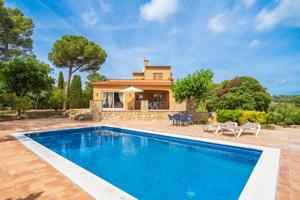 Villa En venta en Palafrugell photo 0