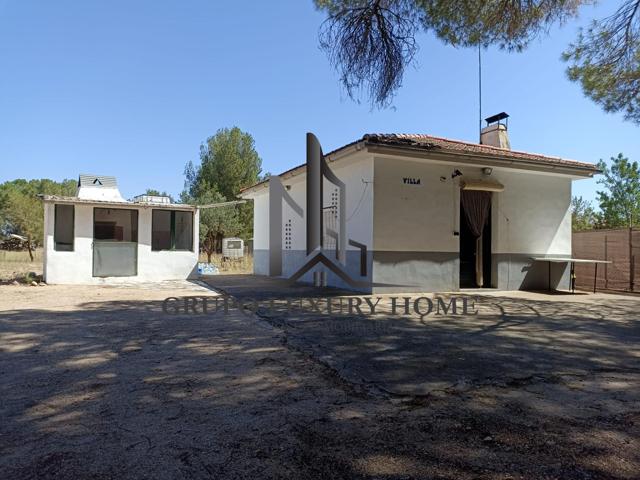 SE VENDE PARCELA EN MONTALVOS photo 0