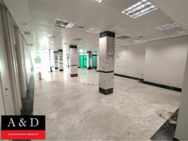Excelente Local en Avd. Europa photo 0